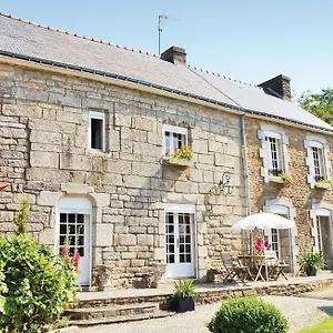 https://crmoren-cottages.inbrittany.com